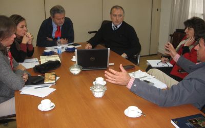 Seremi metropolitano se reúne con Gobernadora de Maipo