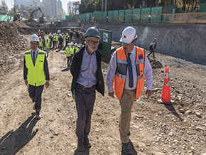 Ministro Fontaine presenta diseño final de autopista Américo Vespucio Oriente