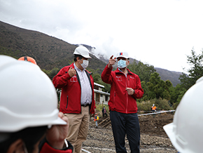 Ministro Alfredo Moreno supervisó trabajos de emergencia para restituir conectividad afectada por aludes en San José de Maipo