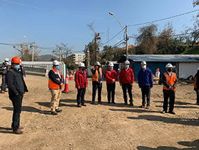 Ministro Alfredo Moreno supervisa el cumplimiento de medidas sanitarias en construcción de la extensión de Costanera Norte