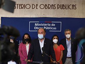Ministro Moreno por situación hídrica en la RM: “Las comunas que se abastecen del Mapocho están en una situación muy crítica”