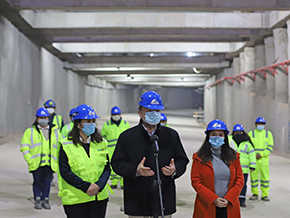 Ministro Moreno supervisa 80% de avance en construcción de nueva autopista Américo Vespucio Oriente I que entrará en operación el 2022