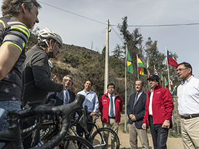 Subsecretario de Obras Públicas junto a Seremi RM se reúnen con ciclistas en Ruta a Farellones y aseguran tránsito sin restricciones para bicicletas